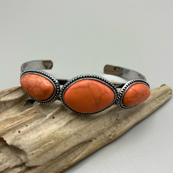 Jewelry - Elegant Unpolished Orange Stone Silver Toned Bracelet